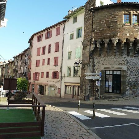 Апартаменты T 2 Cosy Dans Le Centre Historique Le Puy-en-Velay Экстерьер фото