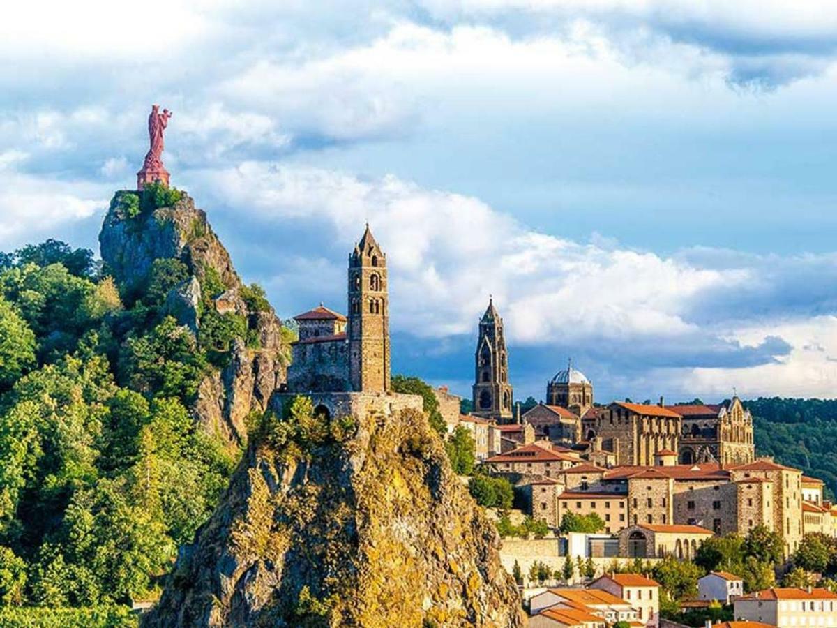 Апартаменты T 2 Cosy Dans Le Centre Historique Le Puy-en-Velay Экстерьер фото