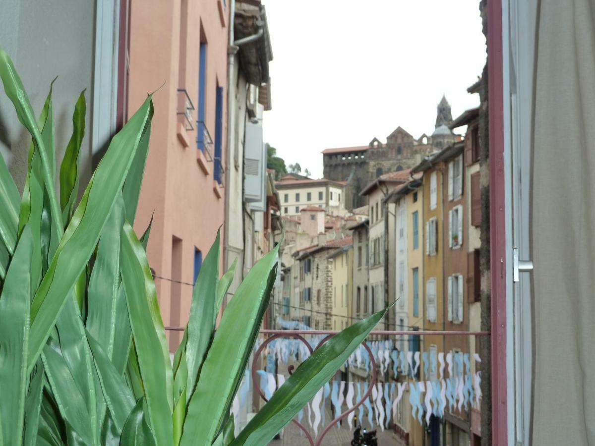 Апартаменты T 2 Cosy Dans Le Centre Historique Le Puy-en-Velay Экстерьер фото